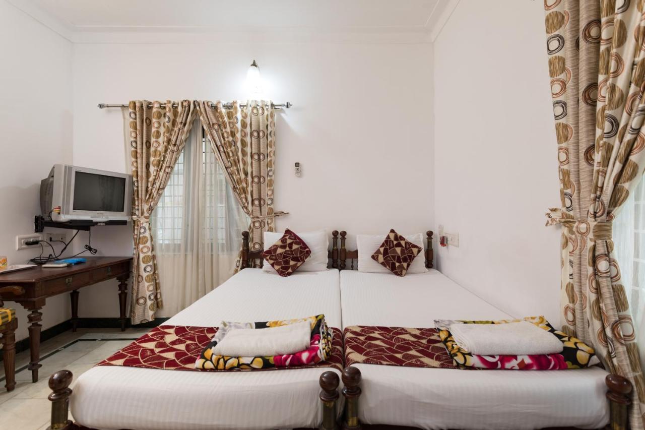 Hotel White Rose Kochi Exterior foto